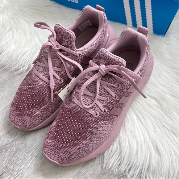 NWT Adidas Swift Run 22 Women’s Shoes - Picture 2 of 8
